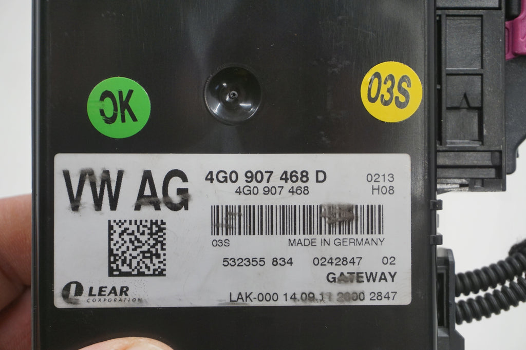 AUDI A6 C7 11R GATEWAY CONTROLLER MODULE 4G0907468D