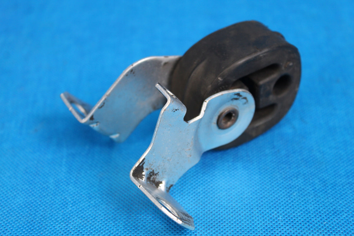 AUDI A6 C7 4G SILENCER HOLDER 8K0853144F 2017R