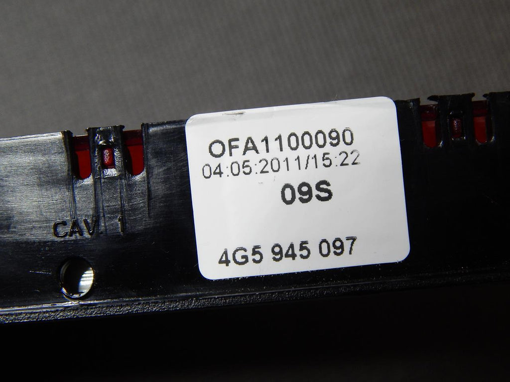 AUDI A6 C7 4G STOP LIGHT 4G5945097