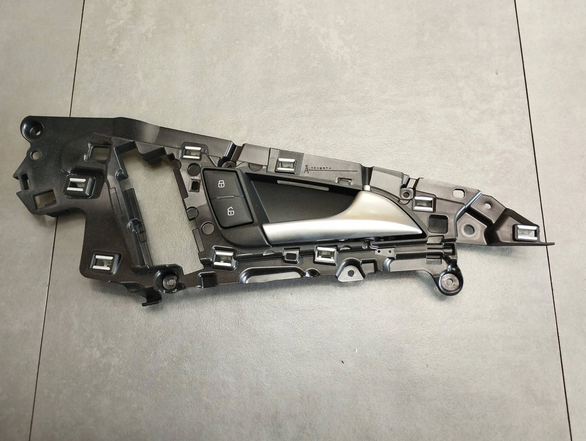 AUDI A6 C7 HANDLE INTERIOR RIGHT FRONT 4G0837020A