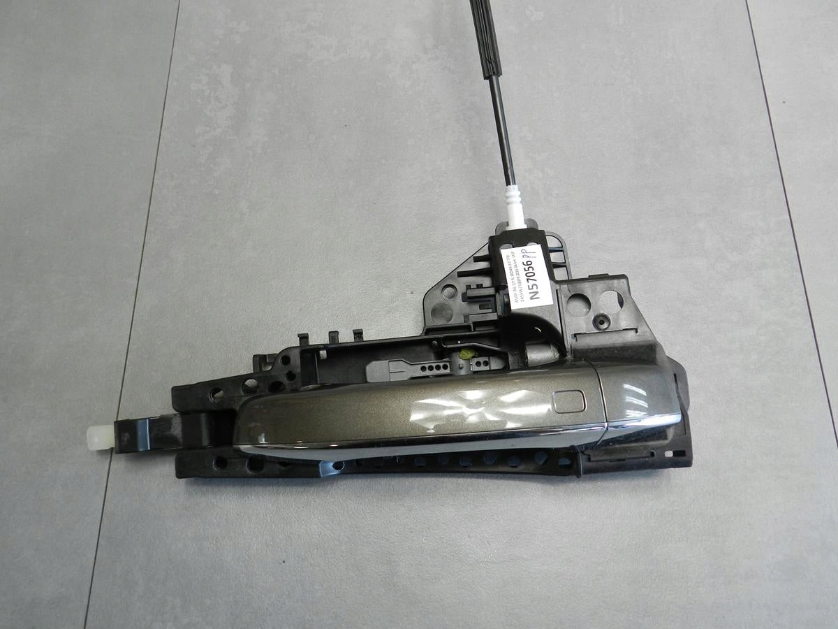 AUDI A6 C7 HANDLE RIGHT FRONT LY1P KESSY LED