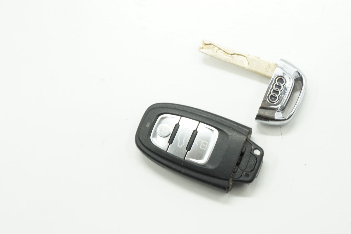 AUDI A6 C7 LIFT 15R KEY PILOT 8K0959754D