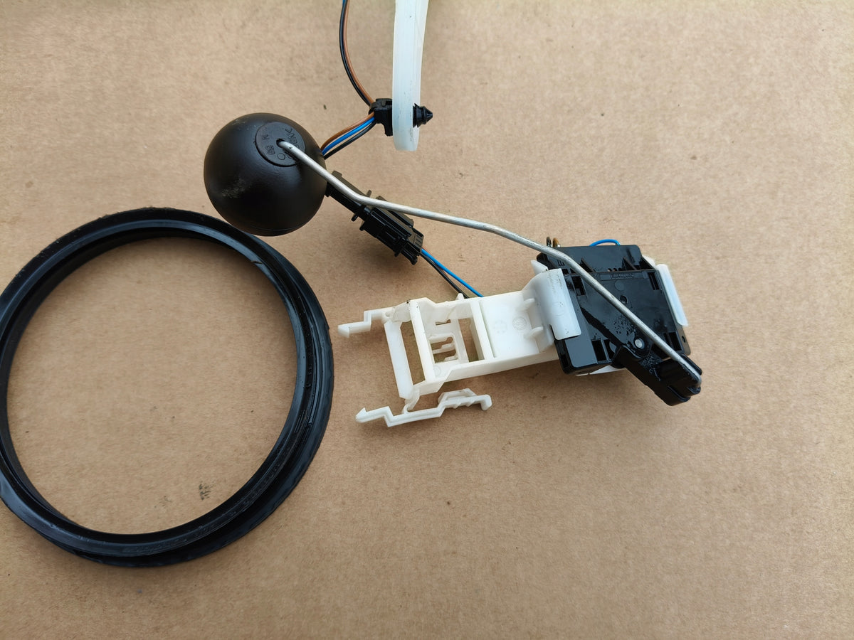 AUDI A6 C7 LIFT 2.0 TDI 140KW FUEL PUMP FLOAT 4G0919673C