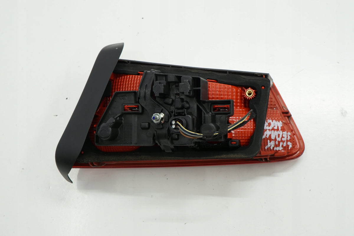 AUDI A6 C7 SEDAN 12R LAMP LEFT REAR FLAP 4G5945093