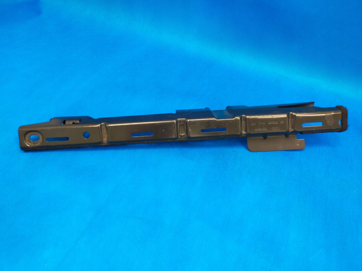 AUDI A6 C8 4K 2023R SEDAN S-LINE BRACKET LEFT RIGHT 4K8858908A 4K8858907A