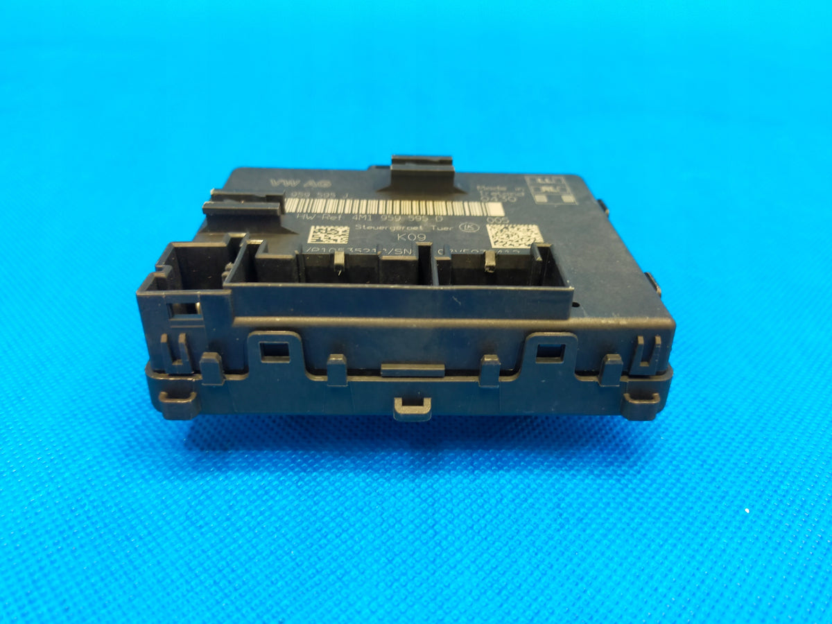 AUDI A6 C8 4K 2023R SEDAN S-LINE DOOR MODULE LEFT REAR 4M1959595J