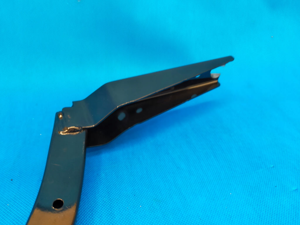 AUDI A6 C8 4K 2023R SEDAN S-LINE TAILGATE HINGE RIGHT 4K5827302