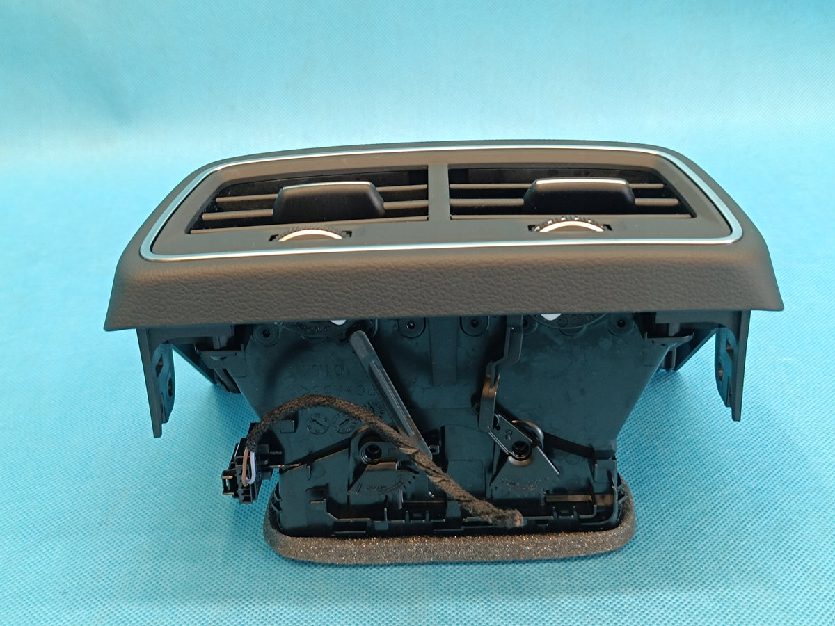 AUDI A6 C8 LIFT AVANT 2,0 TDI 150KW 2025 R AIR VENT REAR 4K0819203D