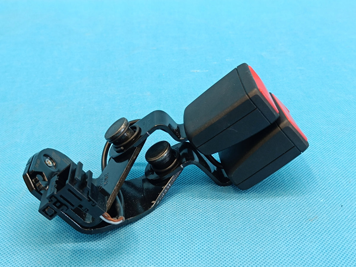 AUDI A6 C8 LIFT AVANT 2,0 TDI 150KW 2025 R BELT CLIP 4K8857739BA