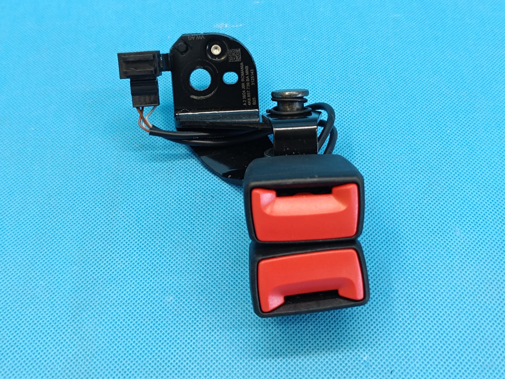 AUDI A6 C8 LIFT AVANT 2,0 TDI 150KW 2025 R BELT CLIP 4K8857739BA