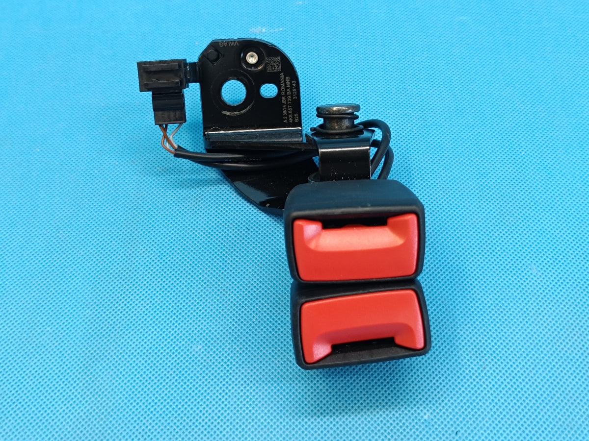 AUDI A6 C8 LIFT AVANT 2,0 TDI 150KW 2025 R BELT CLIP 4K8857739BA