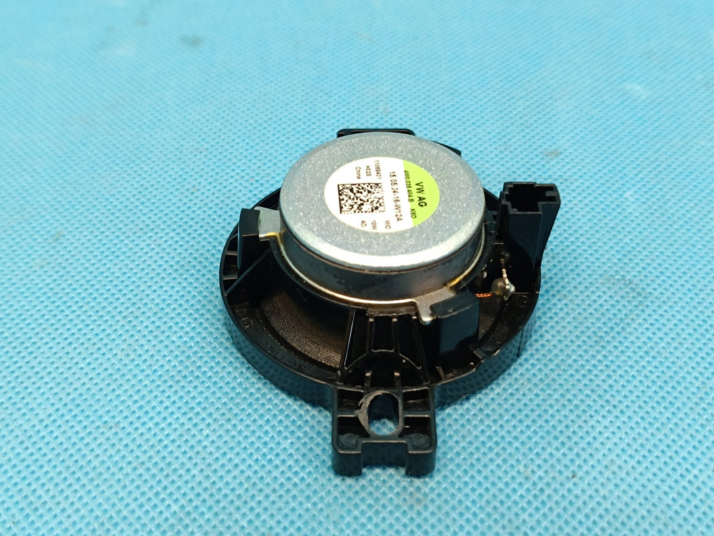 AUDI A6 C8 LIFT AVANT 2,0 TDI 150KW 2025 R CONSOLE SPEAKER 4M0035464B