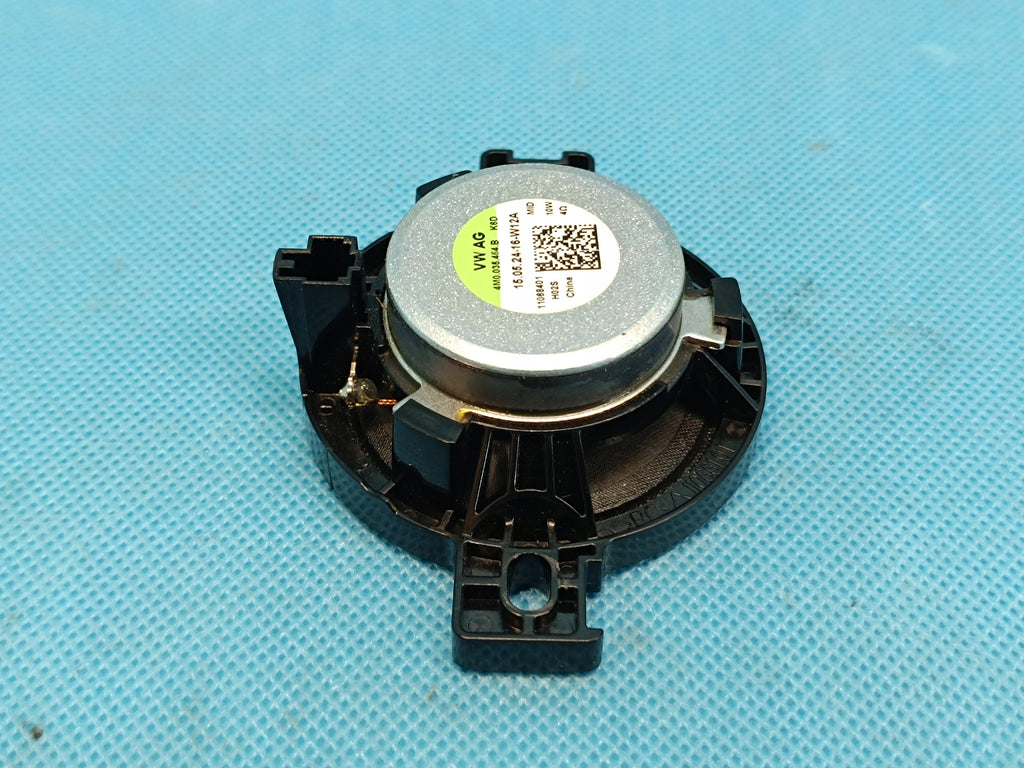 AUDI A6 C8 LIFT AVANT 2,0 TDI 150KW 2025 R CONSOLE SPEAKER 4M0035464B