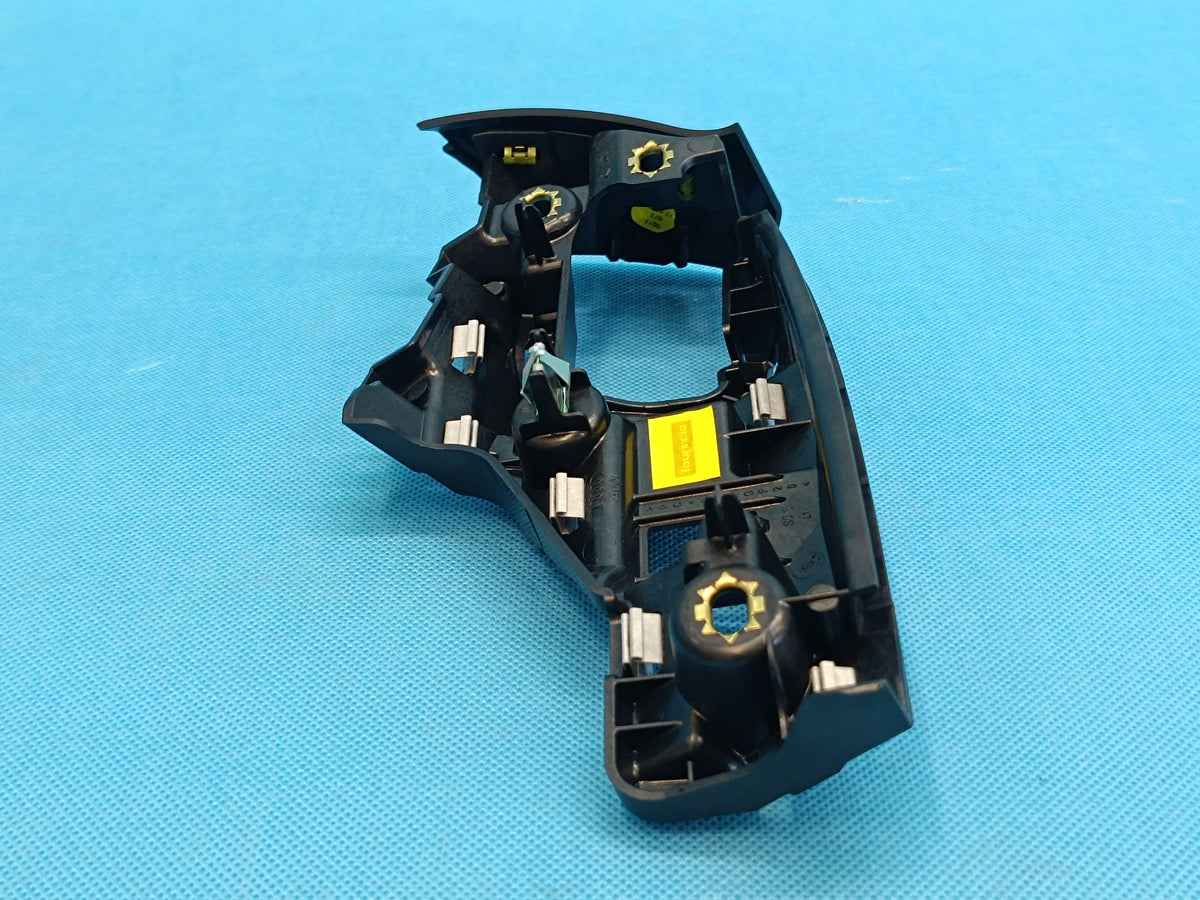 AUDI A6 C8 LIFT AVANT 2,0 TDI 150KW 2025 R CONSOLE STRIP 4K1857735
