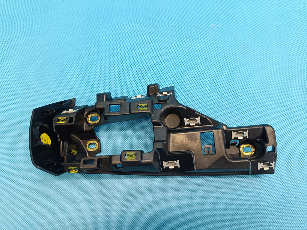 AUDI A6 C8 LIFT AVANT 2,0 TDI 150KW 2025 R CONSOLE STRIP 4K1857735