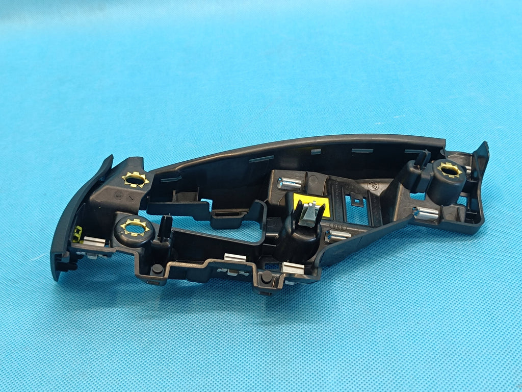 AUDI A6 C8 LIFT AVANT 2,0 TDI 150KW 2025 R CONSOLE STRIP 4K1857735