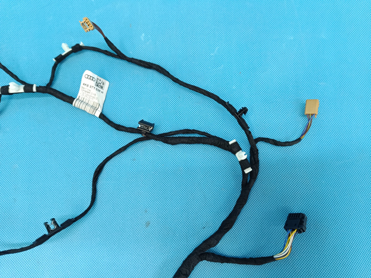 AUDI A6 C8 LIFT AVANT 2,0 TDI 2025 R BACON BEAM LEFT FRONT 4K8971035H