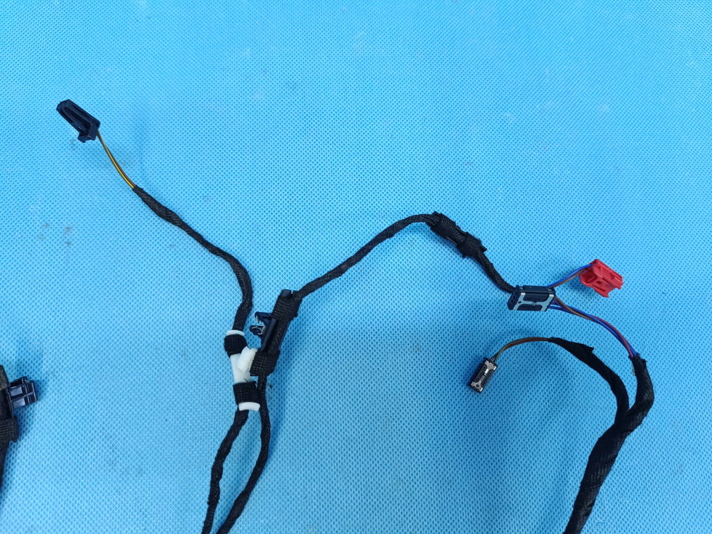 AUDI A6 C8 LIFT AVANT 2,0 TDI 2025 R BACON BEAM RIGHT FRONT 4K8971036B