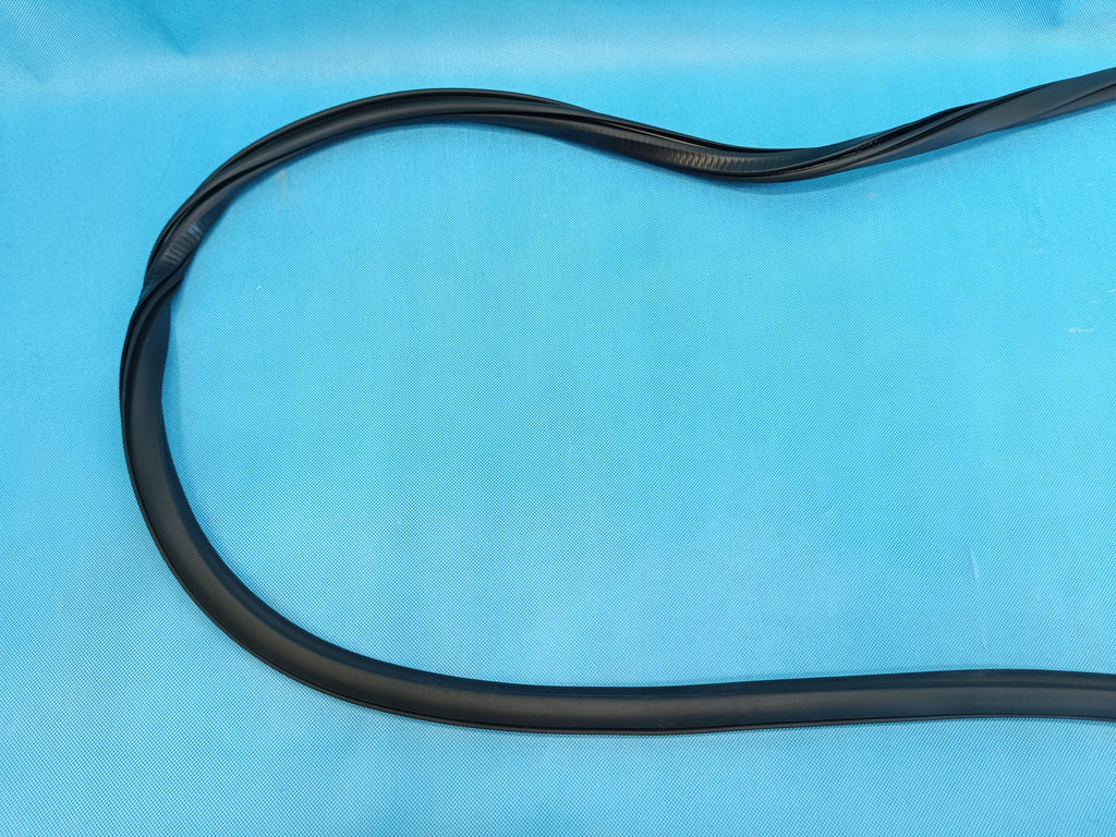 AUDI A6 C8 LIFT AVANT 2,0 TDI 2025 R DOOR SEAL RIGHT REAR 4K9833721