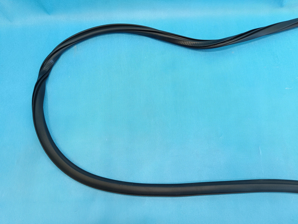 AUDI A6 C8 LIFT AVANT 2,0 TDI 2025 R DOOR SEAL RIGHT REAR 4K9833721