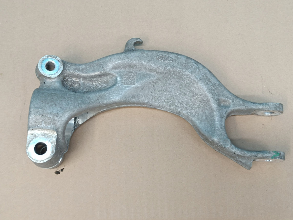AUDI A6 C8 LIFT AVANT 2025 R SHOCK ABSORBER MOUNT RIGHT FRONT 4M0413038L