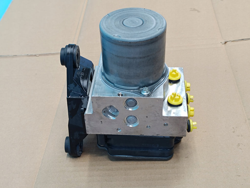 AUDI A6 C8 QUATTRO 2.0 TDI 150KW 2022 R PUMP ABS 4N0907379AP 4N0907379F
