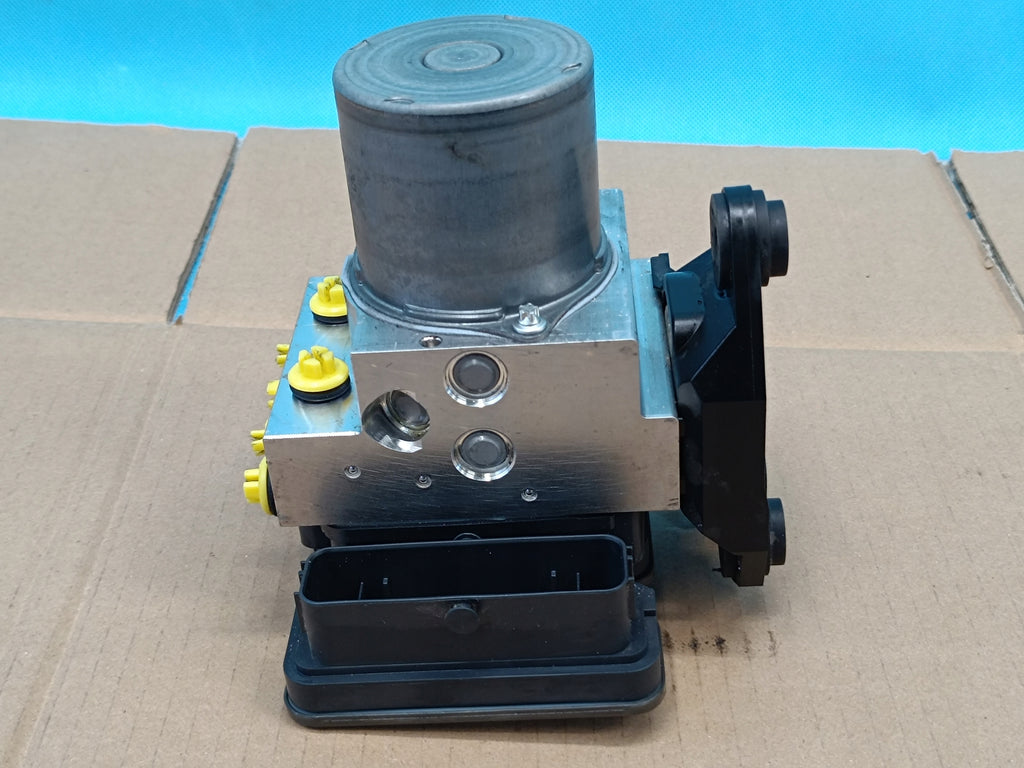 AUDI A6 C8 QUATTRO 2.0 TDI 150KW 2022 R PUMP ABS 4N0907379AP 4N0907379F