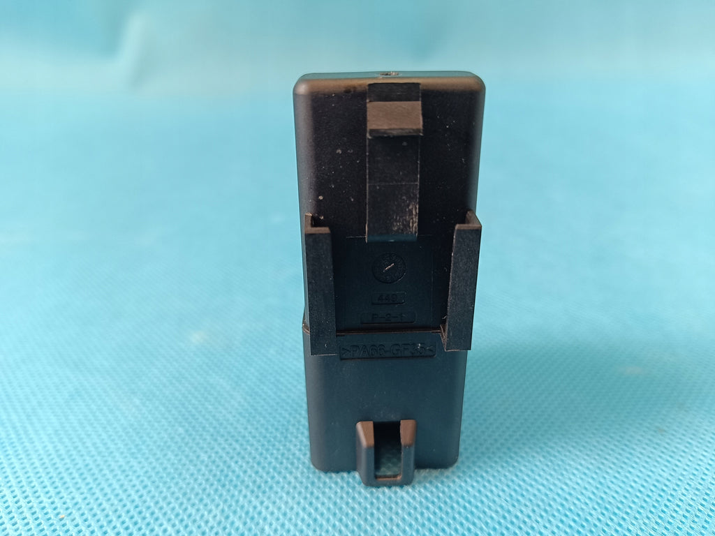 AUDI A6 C9 AVANT 2.0 TDI 150KW 2026 R GLOW PLUG RELAY 8B3941329A