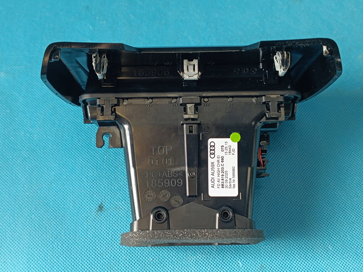 AUDI A6 C9 AVANT 2.0 TDI 150KW 4x4 2026 R AIR VENT 8B3819203C