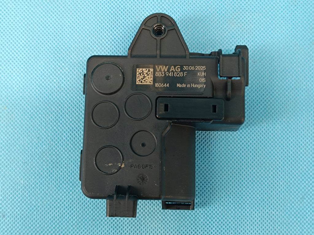 AUDI A6 C9 AVANT 2.0 TDI 150KW 4x4 2026 R CLAMP MOUNT 8B3941828F