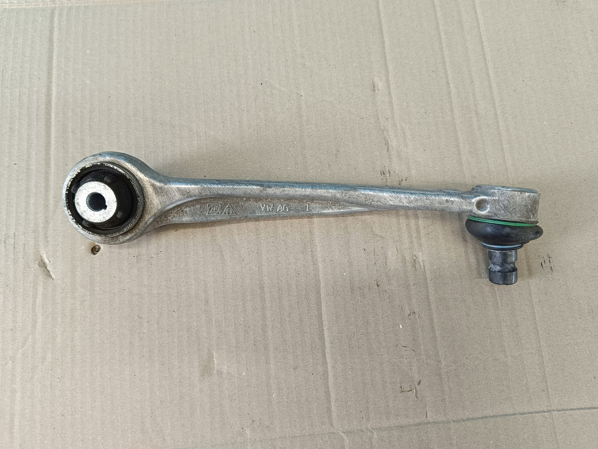 AUDI A6 C9 AVANT 2.0 TDI 150KW 4x4 2026 R CONTROL ARM LEFT FRONT 8B3407509A