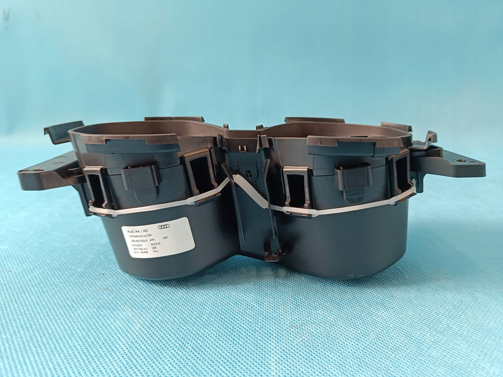 AUDI A6 C9 AVANT 2.0 TDI 150KW 4x4 2026 R CUP HOLDER 8B3862533A