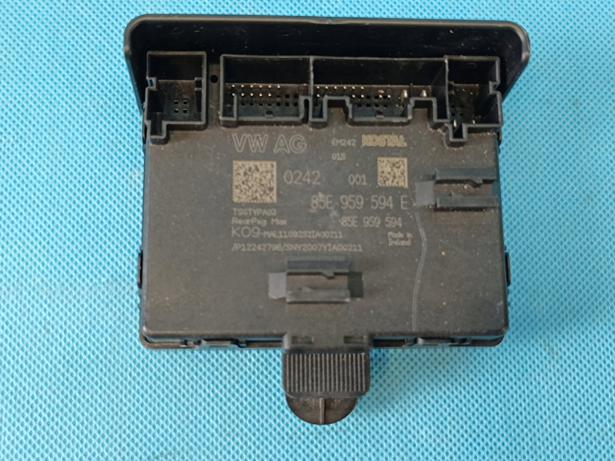 AUDI A6 C9 AVANT 2.0 TDI 150KW 4x4 2026 R DOOR MODULE RIGHT REAR 85E959594E
