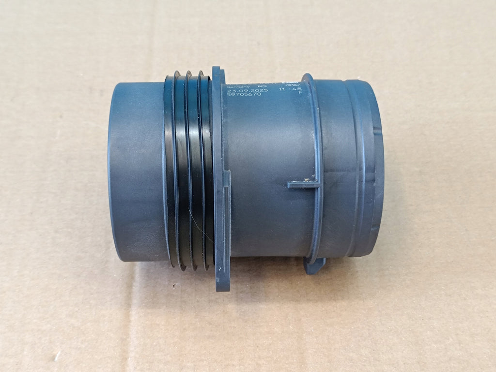 AUDI A6 C9 AVANT 2.0 TDI 150KW 4x4 2026 R FLOWMETER 05L906461F