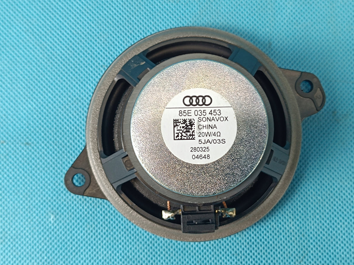 AUDI A6 C9 AVANT 2.0 TDI 150KW 4x4 2026 R WOOFER 85E035453