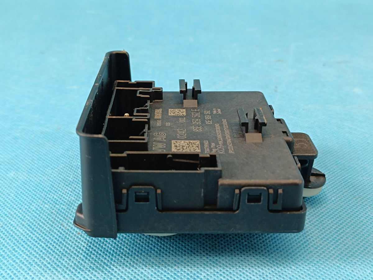 AUDI A6 C9 AVANT 2.0 TDI 150KW 4x4 2026R DOOR MODULE RIGHT FRONT 85E959592E