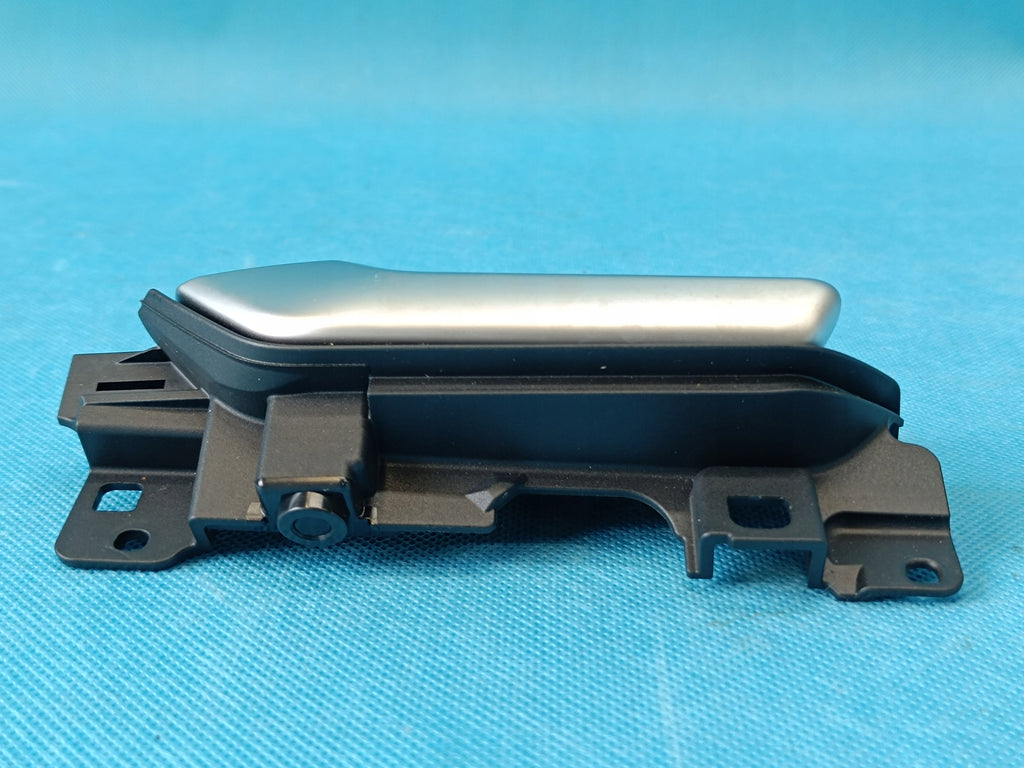 AUDI A6 C9 AVANT 2.0 TDI 2026 R INTERIOR DOOR HANDLE LEFT REAR 8B3839019F
