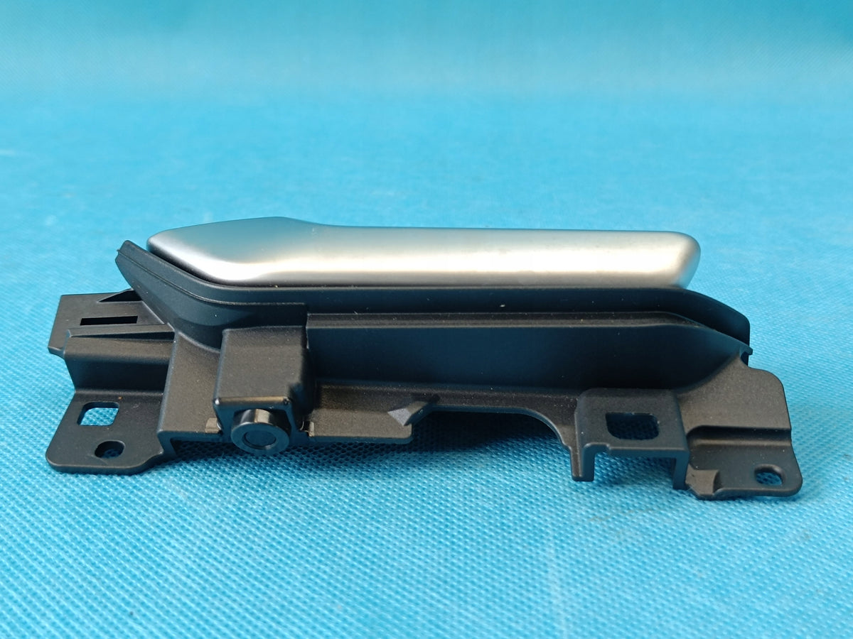 AUDI A6 C9 AVANT 2.0 TDI 2026 R INTERIOR DOOR HANDLE LEFT REAR 8B3839019F