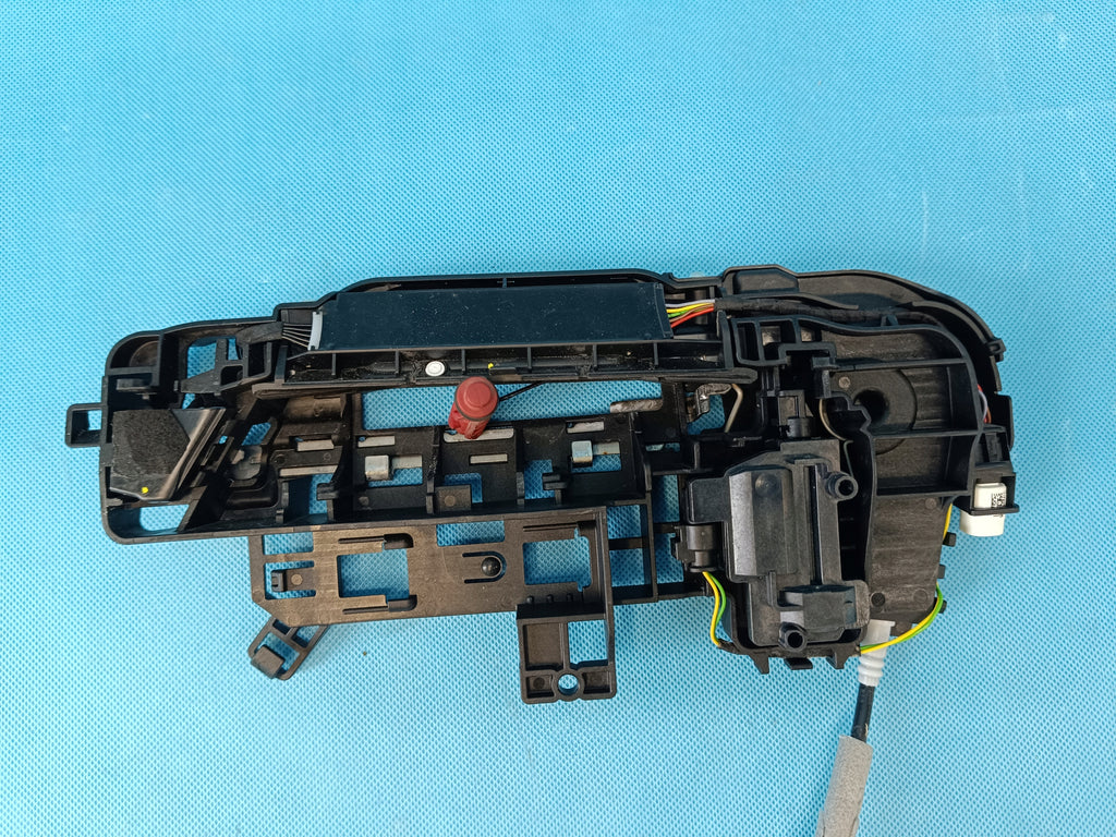 AUDI A6 C9 AVANT 2.0 TDI 2026R DOOR GUIDE KESSY RIGHT FRONT 8B3837812N
