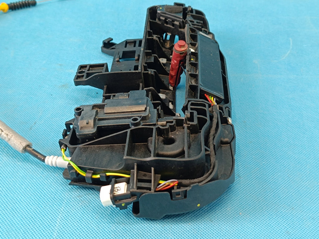 AUDI A6 C9 AVANT 2.0 TDI 2026R DOOR GUIDE KESSY RIGHT FRONT 8B3837812N