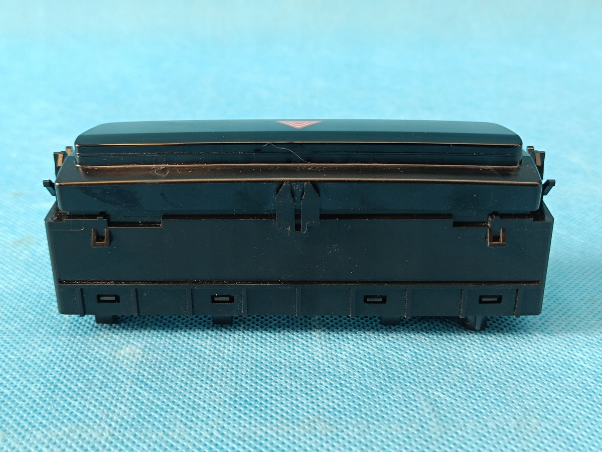 AUDI A6 C9 AVANT 2.0 TDI 4x4 2026 R EMERGENCY LIGHT SWITCH 85E925301AG