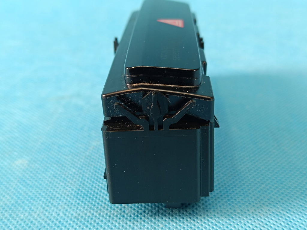 AUDI A6 C9 AVANT 2.0 TDI 4x4 2026 R EMERGENCY LIGHT SWITCH 85E925301AG