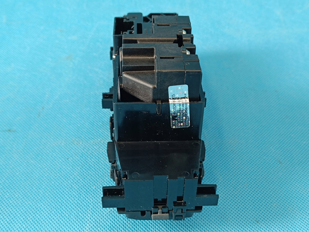 AUDI A6 C9 AVANT 2.0 TDI 4x4 2026 R GEAR SELECTOR PANEL 8B3713059J