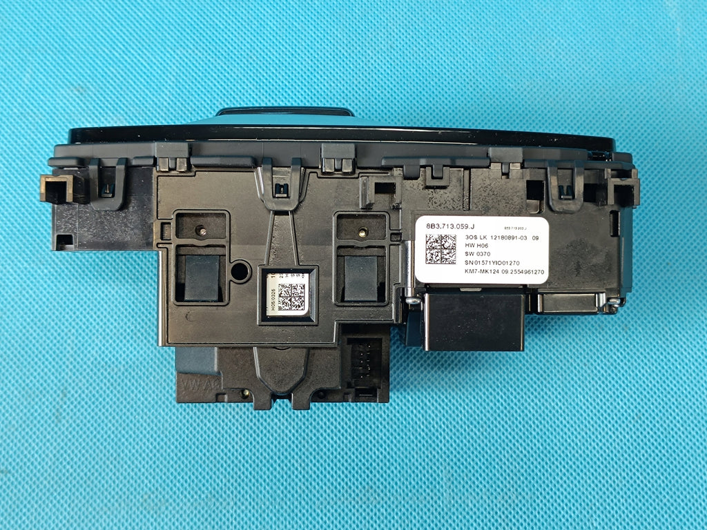 AUDI A6 C9 AVANT 2.0 TDI 4x4 2026 R GEAR SELECTOR PANEL 8B3713059J