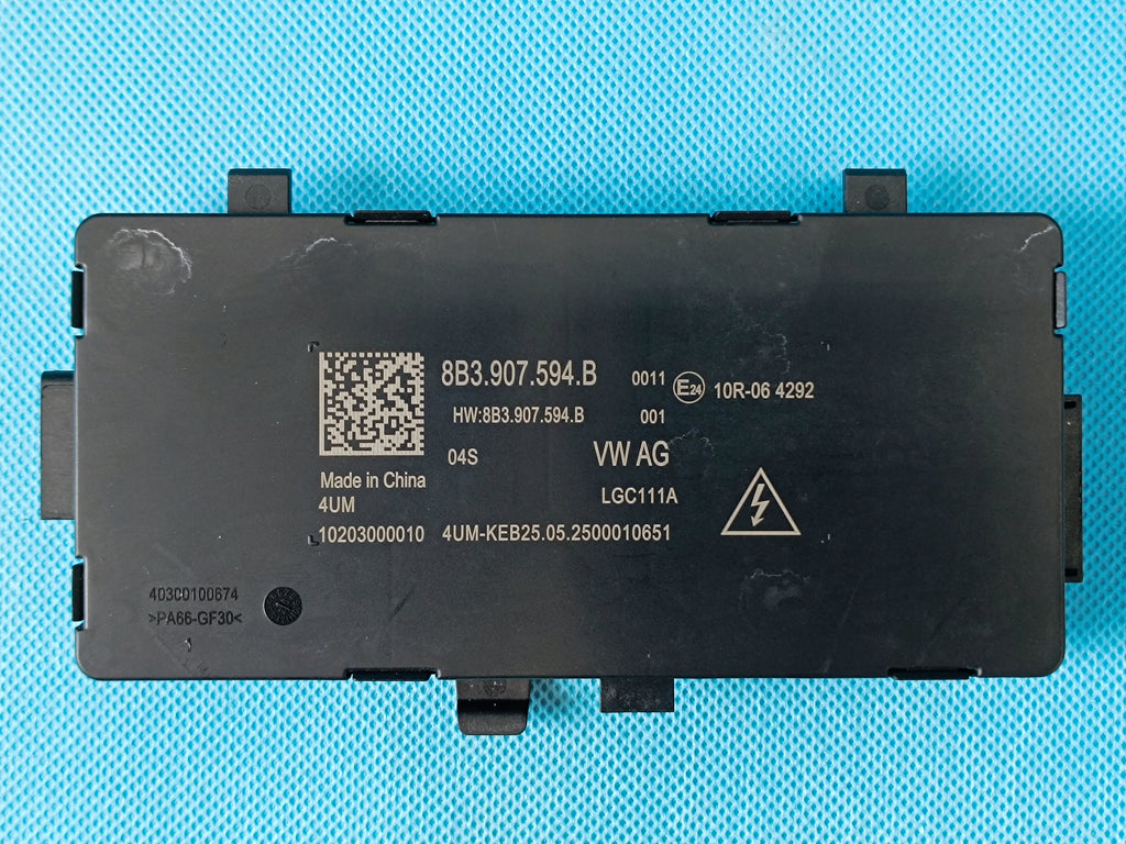 AUDI A6 C9 AVANT 2.0TDI 150KW 4x4 2026R PANORAMA CONTROL MODULE 8B3907594B