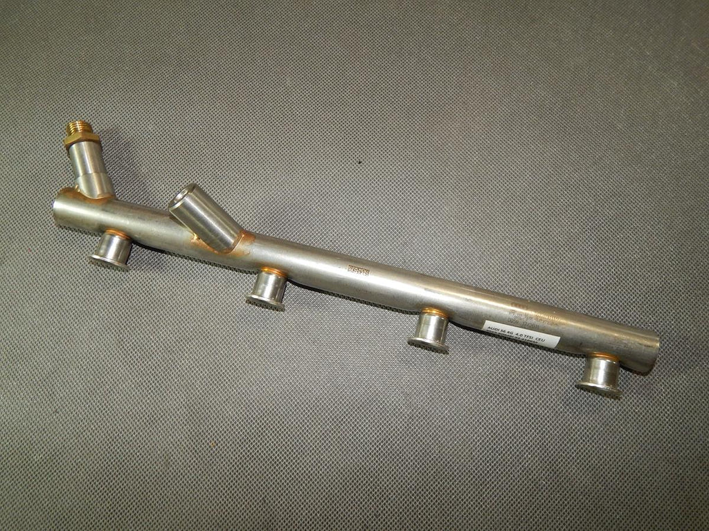 AUDI A6 S6 4.0 TFSI INJECTION RAIL 079133316BE