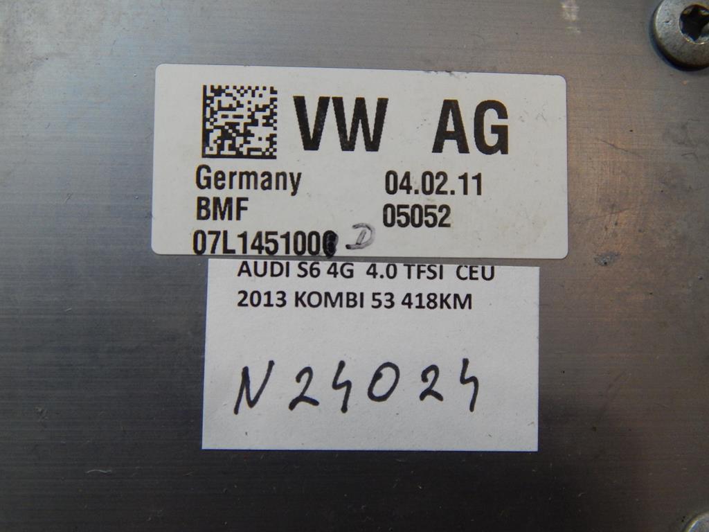 AUDI A6 S6 4G 4.0 TFSI VACUUM PUMP 07L145100D