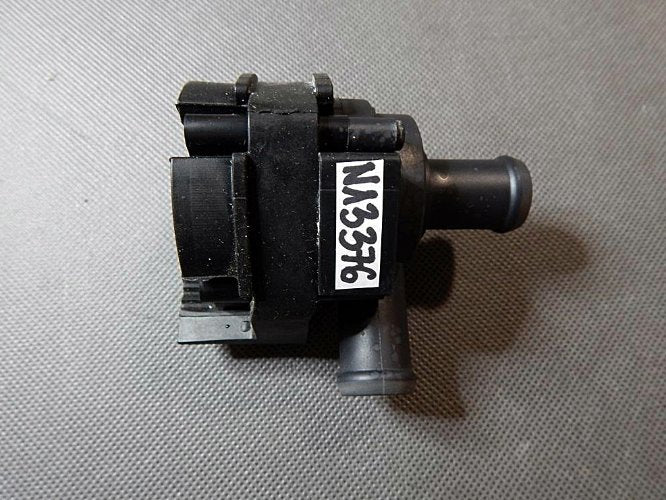 AUDI A7 4G ADDITIONAL WATER PUMP 4G0133567B