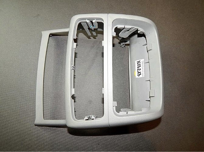 AUDI A7 4G AIR SUPPLY TUNNEL COVER 4G0864376B