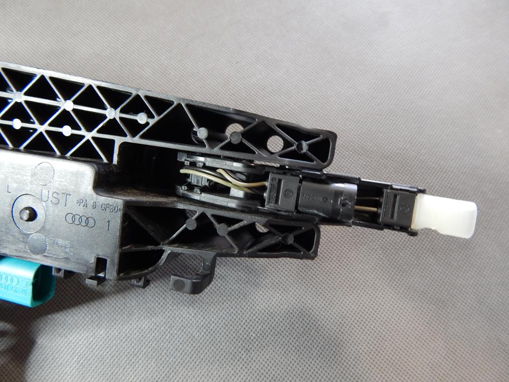 AUDI A7 4G DOOR HANDLE LEFT FRONT CHROME LY9B